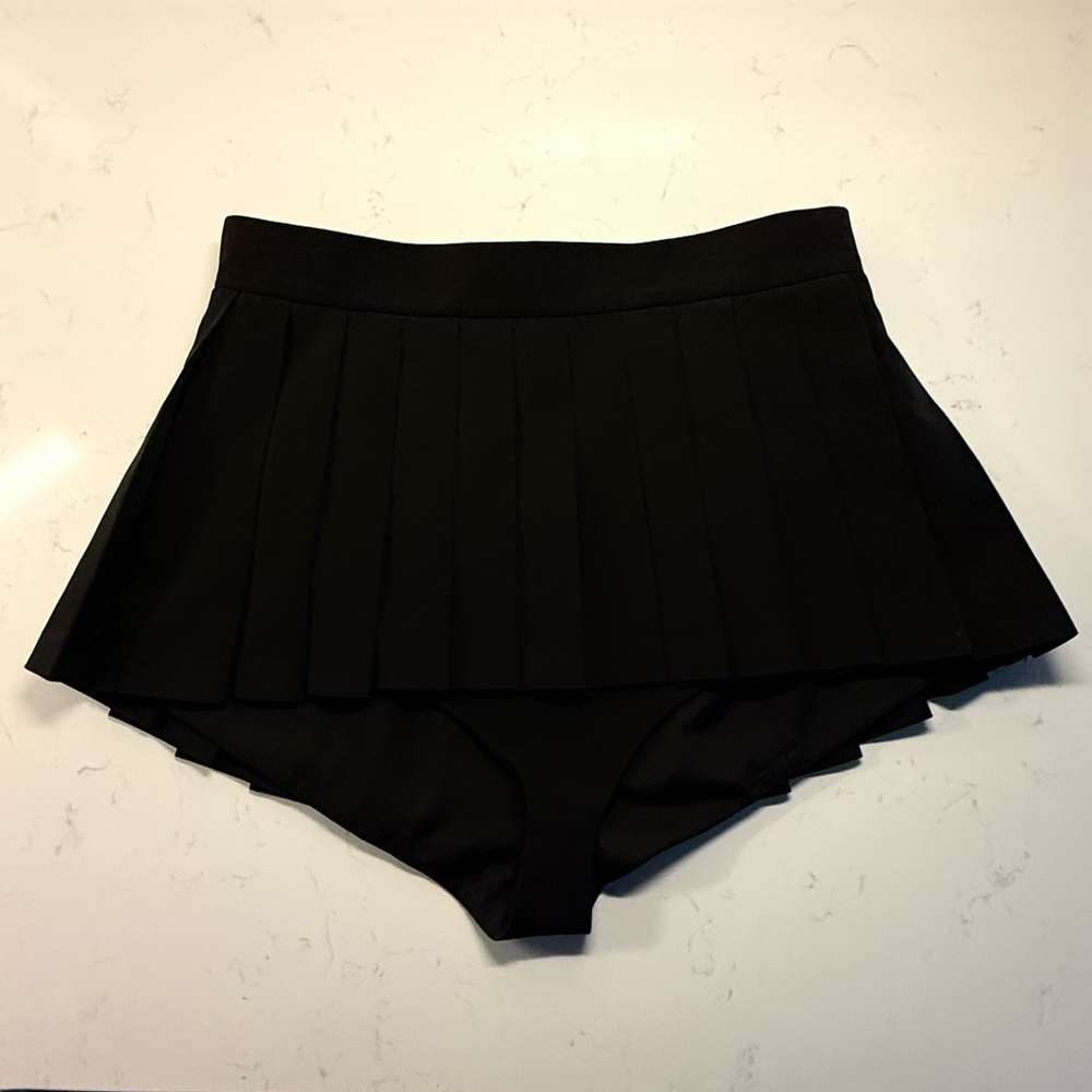 PushButton Black Pleated Skort
